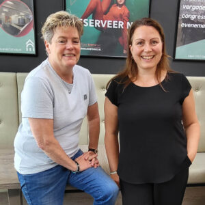 Foto van Jackie van der Vlis en Alice Bekkering